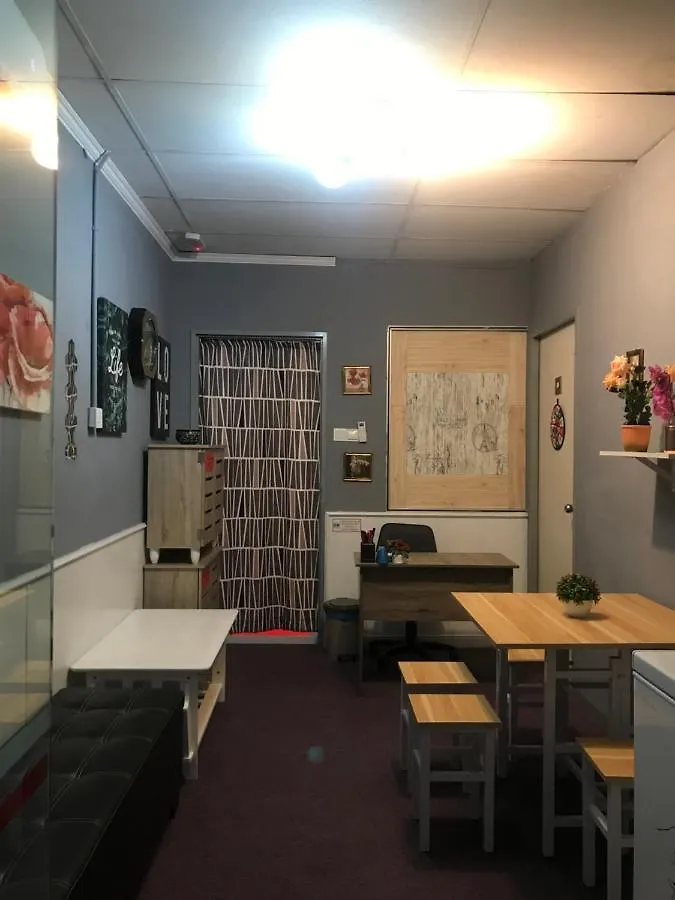 Nusantara Mattwaddien Hostel Kota Kinabalu